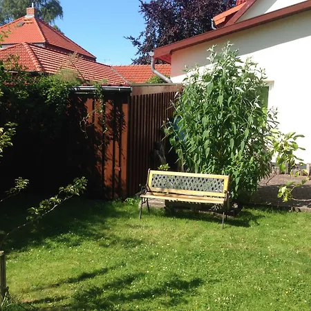 Ferienwohnung Im Herzen Des Ostseebades Kuehlungsborn Exterior photo